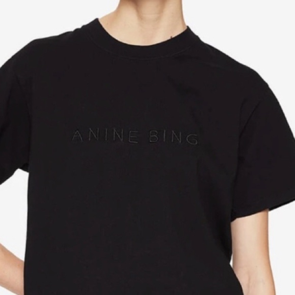 NWT black anine bing lili t shirt w/logo on front